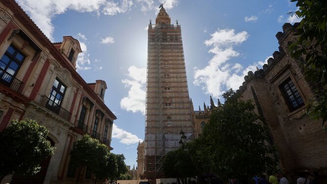 andamios cara norte Giralda 1880222044 205291784 667x375